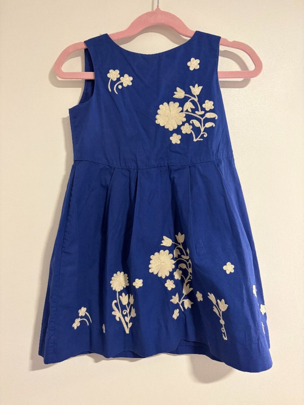 Bonpoint blue dress with flower needlework size 4
